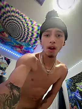 qbaby96 online show from December 13, 2025, 8:04 pm