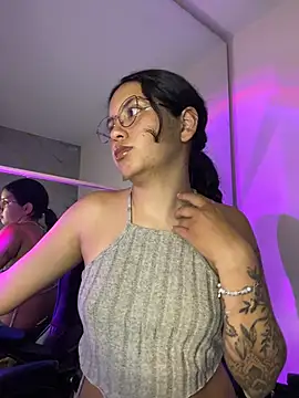 Rosita forever  online show from April 15, 2026, 8:20 pm