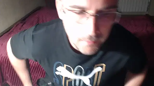 Sanderx online show from March 20, 2025, 8:19 pm