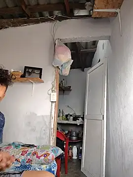 gatoalex89 online show from February 8, 2026, 12:47 pm