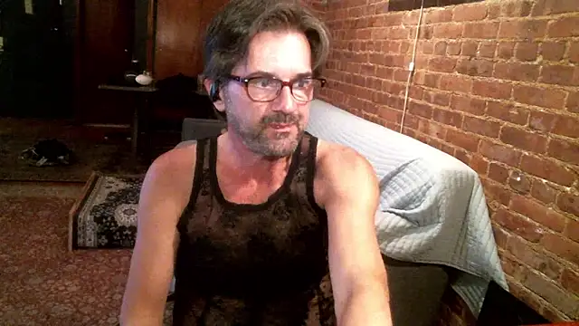 Johnny Bottoms online show from October 22, 2025, 12:32 am