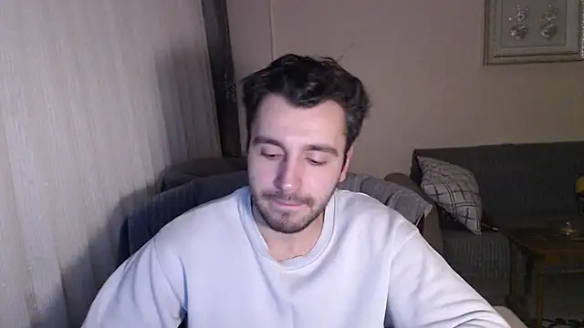 handsomeee04 online show from October 27, 2025, 4:19 pm