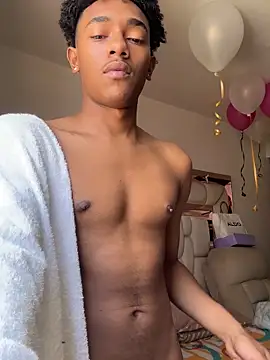 Snapshot of Boy_cock18 chatting on May 22, 2026, 4:27 pm Boy cock18 online show from May 22, 2026, 4:27 pm