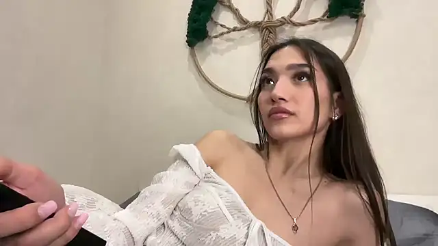 Snapshot of MilenaMilven chatting on December 28, 2024, 8:25 pm MilenaMilven online show from December 28, 2024, 8:25 pm