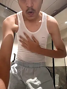 J JEN5 online show from December 23, 2024, 4:06 pm