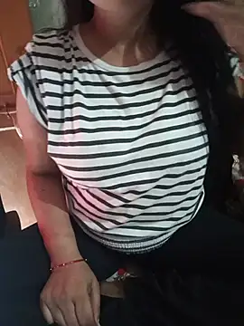 Snapshot of Soniya_444 chatting on July 4, 2026, 11:05 am Soniya 444 online show from July 4, 2026, 11:05 am