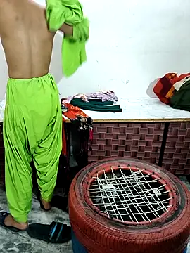 Snapshot of KumarSilencesex21 chatting on February 26, 2026, 11:32 am KumarSilencesex21 online show from February 26, 2026, 11:32 am