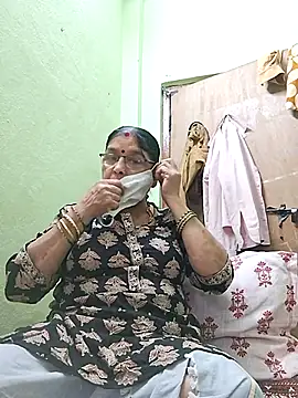 Snapshot of sivani_asha chatting on March 10, 2025, 1:23 am sivani asha online show from March 10, 2025, 1:23 am