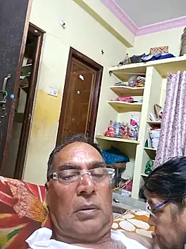 Snapshot of sivani_asha chatting on February 20, 2025, 8:03 pm sivani asha online show from February 20, 2025, 8:03 pm