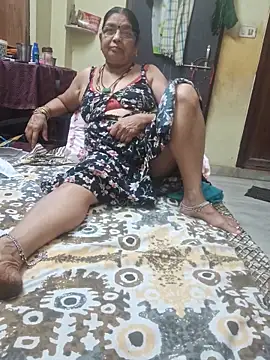 Snapshot of sivani_asha chatting on March 1, 2025, 1:00 am sivani asha online show from March 1, 2025, 1:00 am