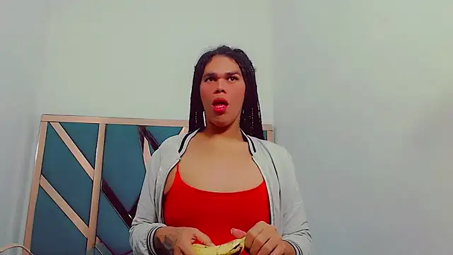 fox naughty violet online show from December 3, 2025, 7:24 pm