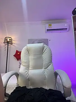 samy xoxox online show from February 22, 2025, 7:14 pm