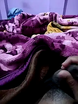 Snapshot of PLAYBOYYRAAJ chatting on December 31, 2024, 3:20 pm PLAYBOYYRAAJ online show from December 31, 2024, 3:20 pm