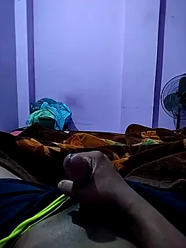 Snapshot of PLAYBOYYRAAJ chatting on March 10, 2025, 2:05 pm PLAYBOYYRAAJ online show from March 10, 2025, 2:05 pm