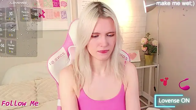 NellieLoyns online show from March 7, 2026, 5:18 pm