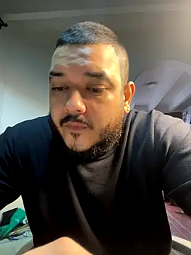 El Titan1998 online show from October 4, 2025, 12:50 pm