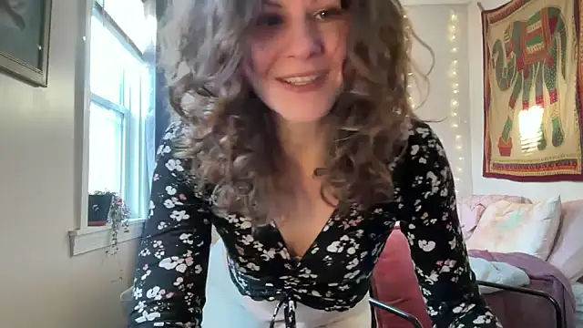 Snapshot of leahsparkles chatting on February 23, 2025, 12:48 pm leahsparkles online show from February 23, 2025, 12:48 pm