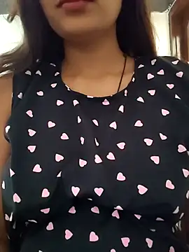 Snapshot of cute_monu chatting on October 26, 2025, 3:18 am cute monu online show from October 26, 2025, 3:18 am