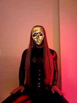 NoraInMask online show from March 14, 2025, 7:12 pm