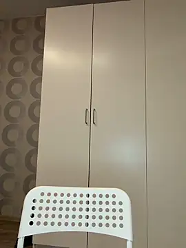 Snapshot of Cuteroxyfoxy chatting on November 16, 2025, 2:44 pm Cuteroxyfoxy online show from November 16, 2025, 2:44 pm