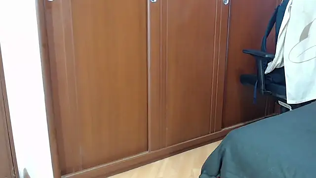 GabrielaFerrer02 online show from November 9, 2025, 1:48 pm