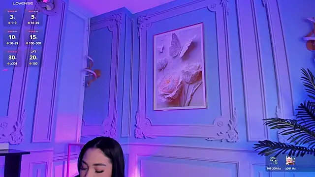 stefany duque1  online show from December 3, 2025, 2:56 am