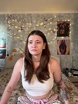 Snapshot of Sabrina_shells chatting on December 19, 2025, 10:06 am Sabrina shells online show from December 19, 2025, 10:06 am