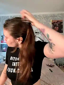 Sabrina shells online show from October 11, 2025, 11:11 am