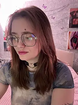 Snapshot of Sabrina_shells chatting on February 12, 2026, 2:50 pm Sabrina shells online show from February 12, 2026, 2:50 pm