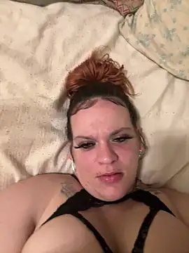 cloudy couple444 online show from September 13, 2025, 8:14 am