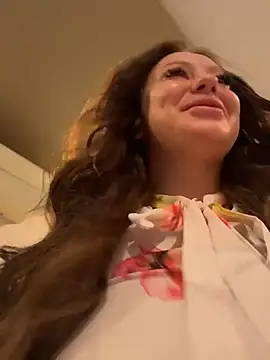 Snapshot of AndreaMood chatting on March 1, 2026, 4:01 am AndreaMood online show from March 1, 2026, 4:01 am