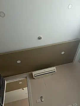 Snapshot of AndreaMood chatting on February 17, 2026, 2:20 am AndreaMood online show from February 17, 2026, 2:20 am