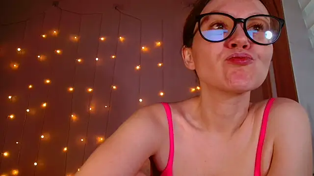 MelanyOx online show from October 3, 2025, 3:52 am