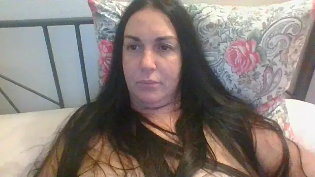 BELLAMORGANE1 online show from December 28, 2024, 7:43 pm
