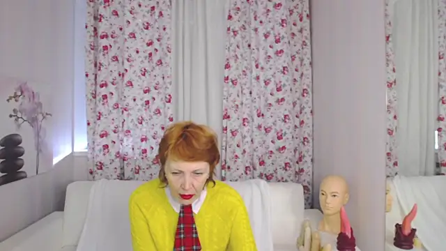 SilviaHart online show from March 26, 2026, 5:17 am