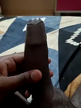 Snapshot of Poppymachi chatting on April 8, 2026, 10:06 am Poppymachi online show from April 8, 2026, 10:06 am