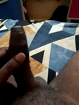 Snapshot of Poppymachi chatting on April 5, 2026, 5:30 pm Poppymachi online show from April 5, 2026, 5:30 pm