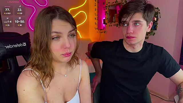 RobertAndLinela online show from February 27, 2025, 10:33 am