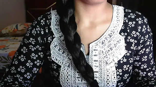 Somiya87 online show from April 5, 2026, 5:41 pm