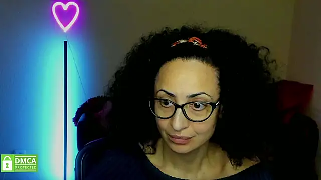 Snapshot of Arianasweety23 chatting on February 14, 2025, 9:34 am Arianasweety23 online show from February 14, 2025, 9:34 am