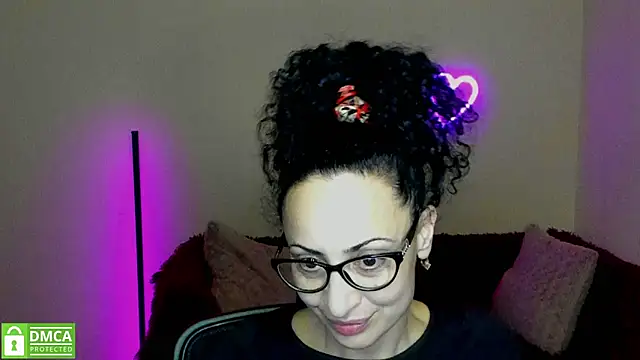 Snapshot of Arianasweety23 chatting on February 24, 2025, 3:44 am Arianasweety23 online show from February 24, 2025, 3:44 am