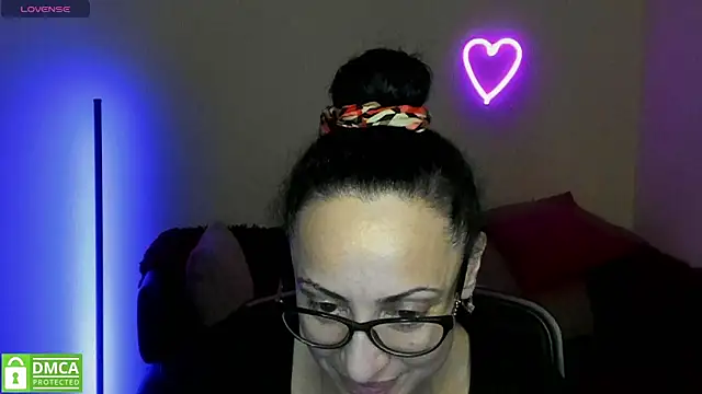 Snapshot of Arianasweety23 chatting on March 14, 2025, 12:43 am Arianasweety23 online show from March 14, 2025, 12:43 am