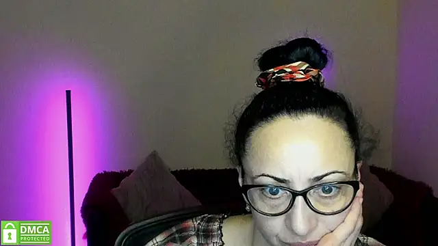 Snapshot of Arianasweety23 chatting on March 2, 2025, 3:24 am Arianasweety23 online show from March 2, 2025, 3:24 am