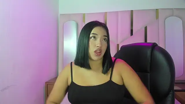 IsabellRodriguez18 online show from May 14, 2026, 3:14 am