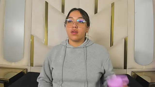 Snapshot of IsabellRodriguez18 chatting on February 21, 2026, 3:41 am IsabellRodriguez18 online show from February 21, 2026, 3:41 am