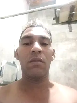 Snapshot of yaxom33 chatting on February 24, 2026, 11:38 pm yaxom33 online show from February 24, 2026, 11:38 pm