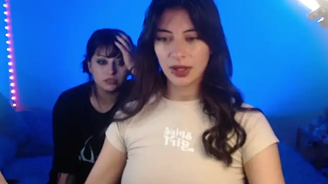 nala-saphir online show from November 7, 2025, 5:12 am