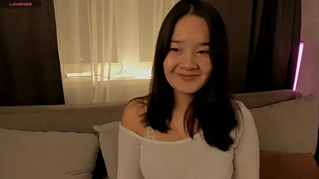 Snapshot of Maekko chatting on February 13, 2026, 6:19 pm Maekko online show from February 13, 2026, 6:19 pm