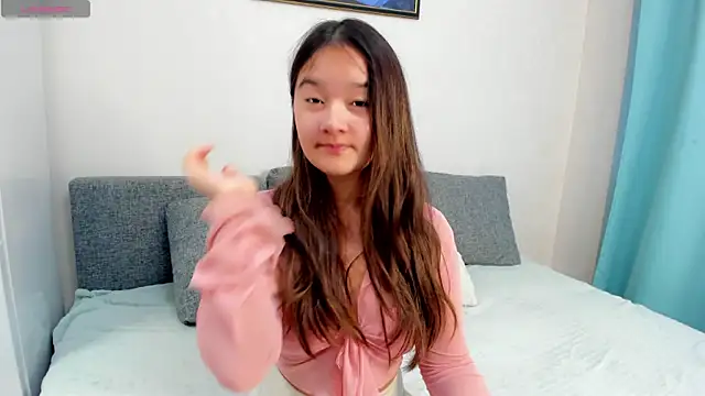 Maekko online show from September 18, 2025, 2:25 am