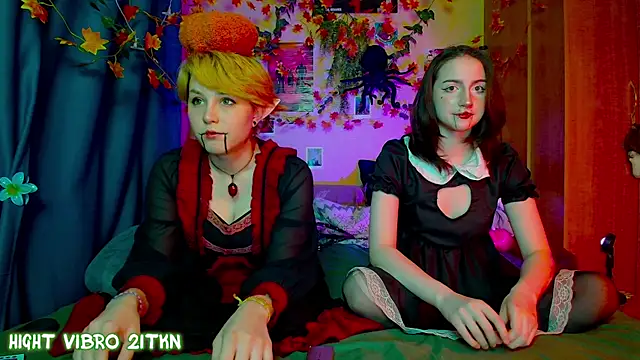 TrickyKitsune online show from October 23, 2025, 3:54 pm